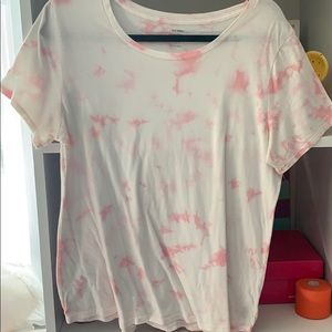 Short sleeved pink tie dye tee
